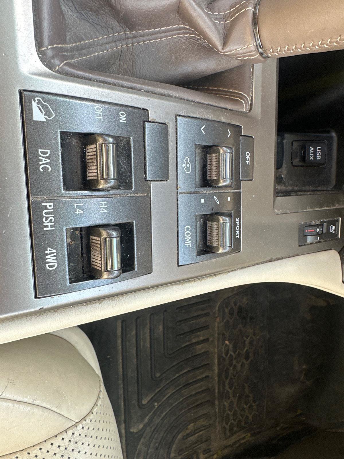 Used 2010 Lexus GX 460 Premium AWD/4WD image 21
