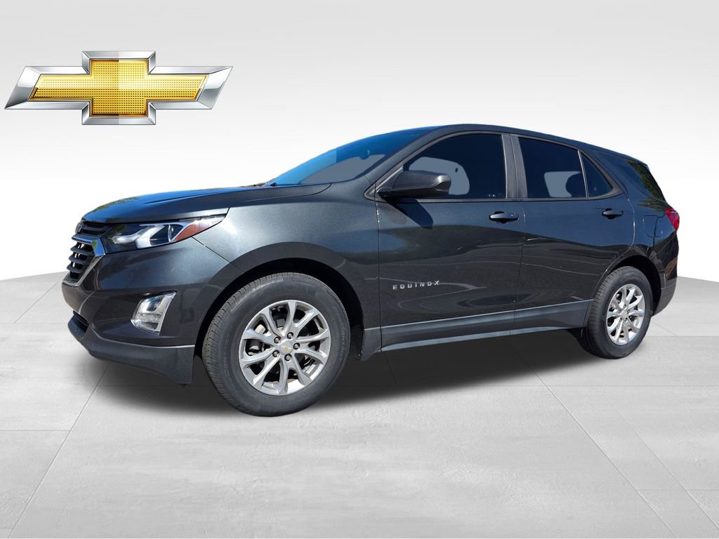 Used 2021 Chevrolet Equinox LS image 2