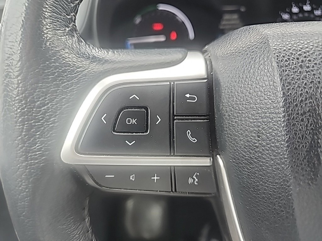 Used 2024 Toyota Sienna XLE image 9