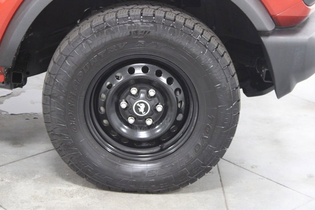 Used 2023 Ford Bronco 4-Door AWD/4WD image 16