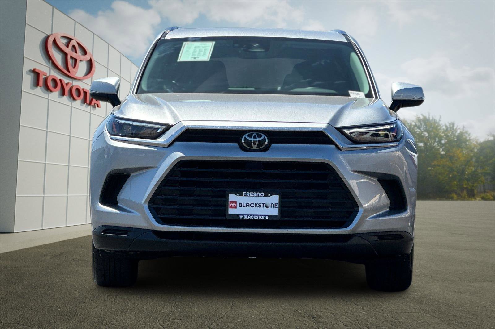 Certified 2025 Toyota Grand Highlander FWD image 8