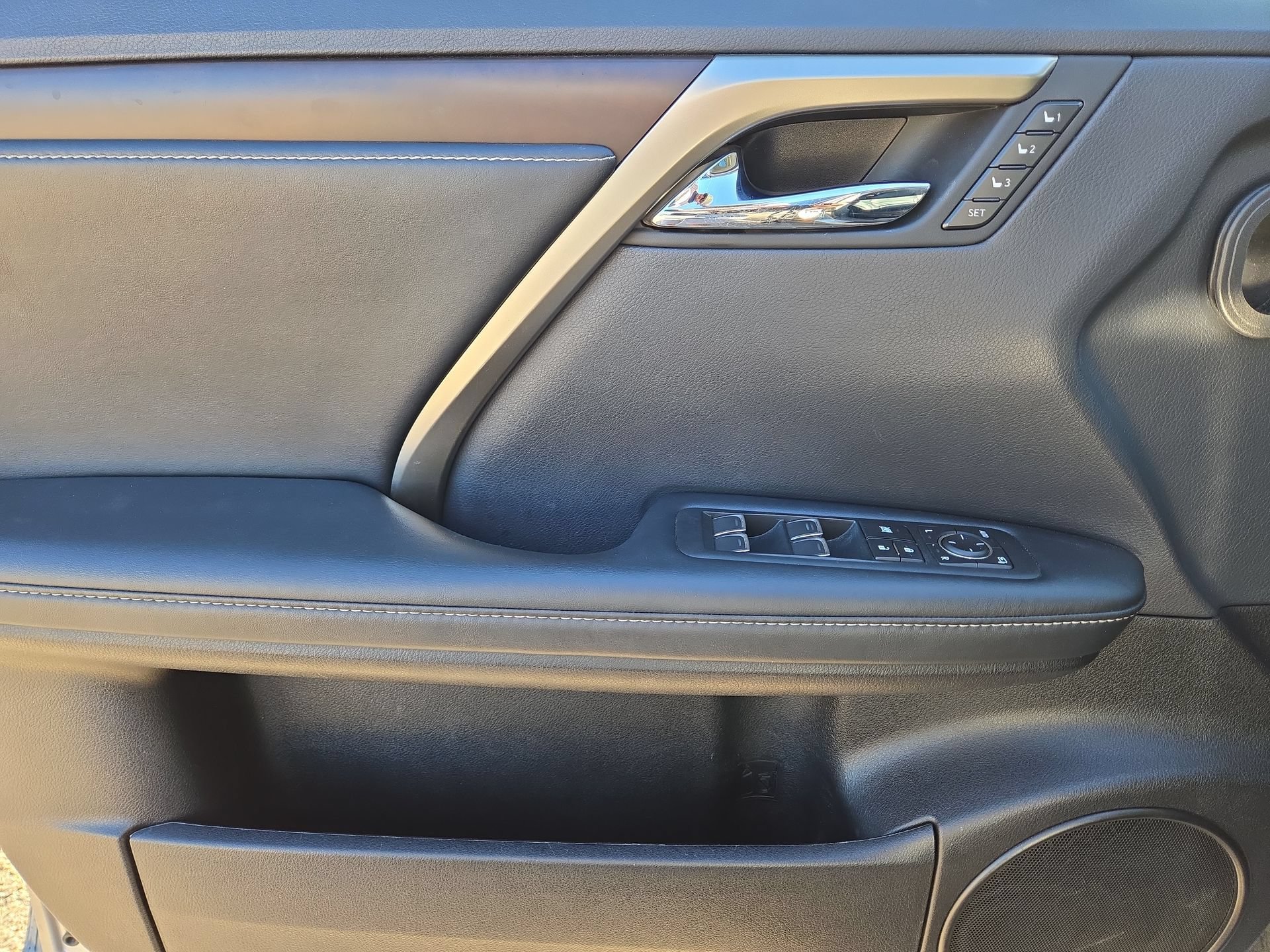 Certified 2022 Lexus RX 350 FWD w/ Premium Package image 15