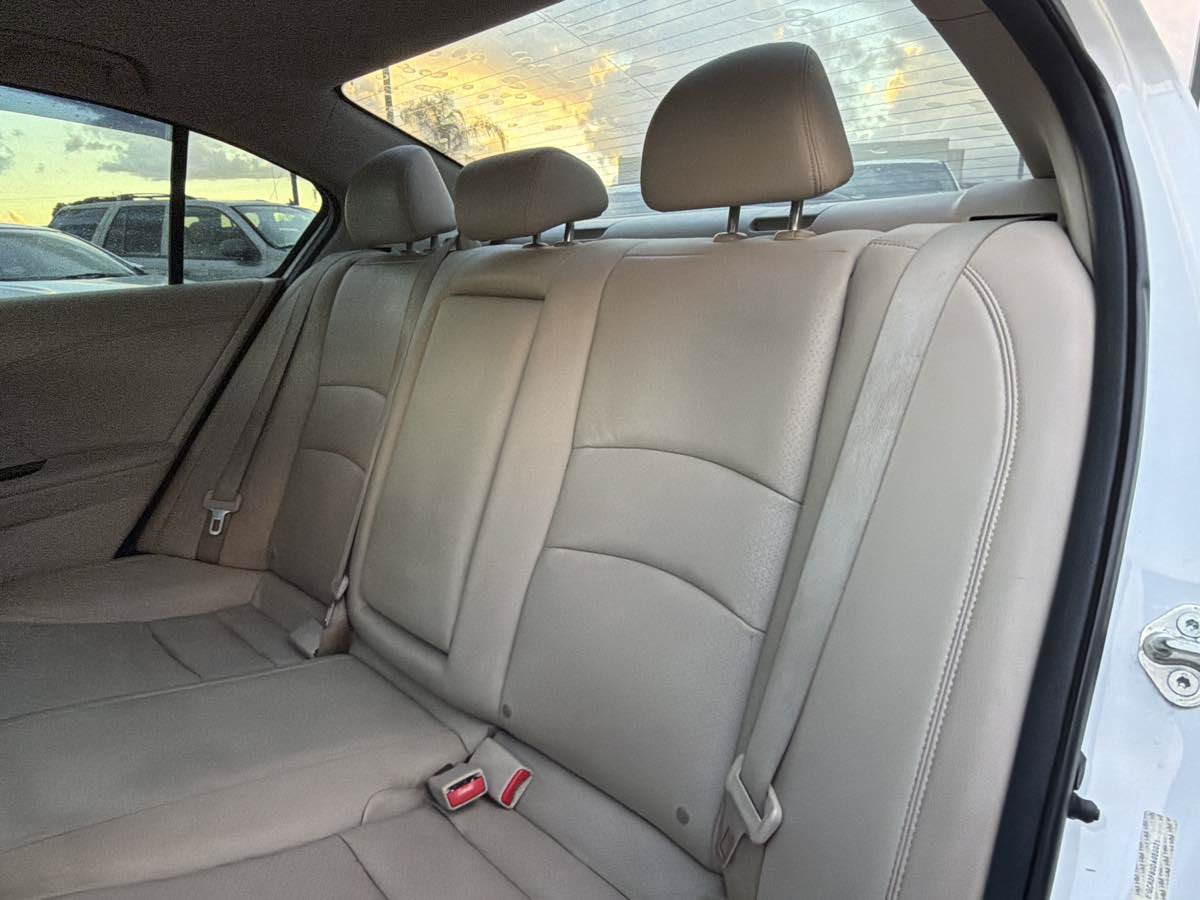Used 2013 Honda Accord EX-L image 12