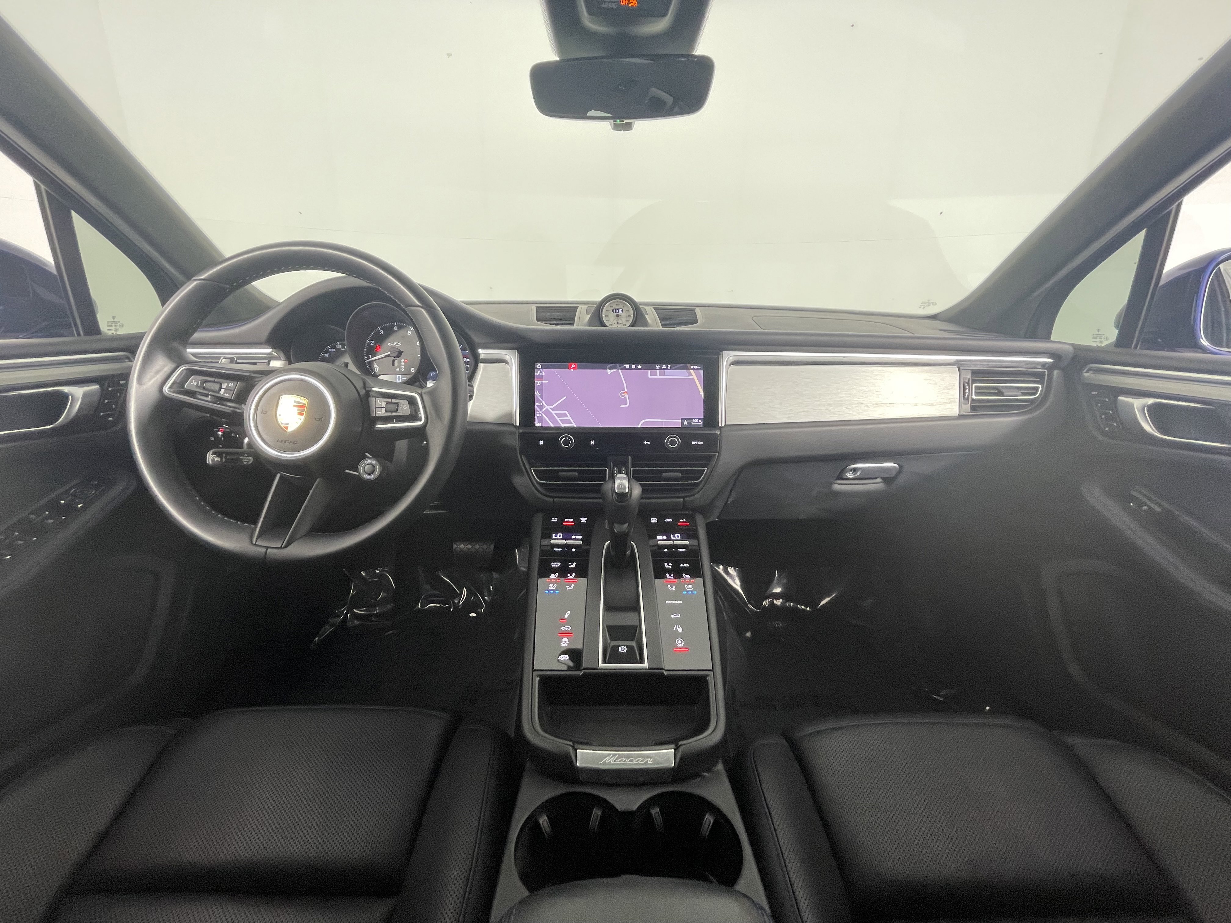 Certified 2023 Porsche Macan GTS image 13