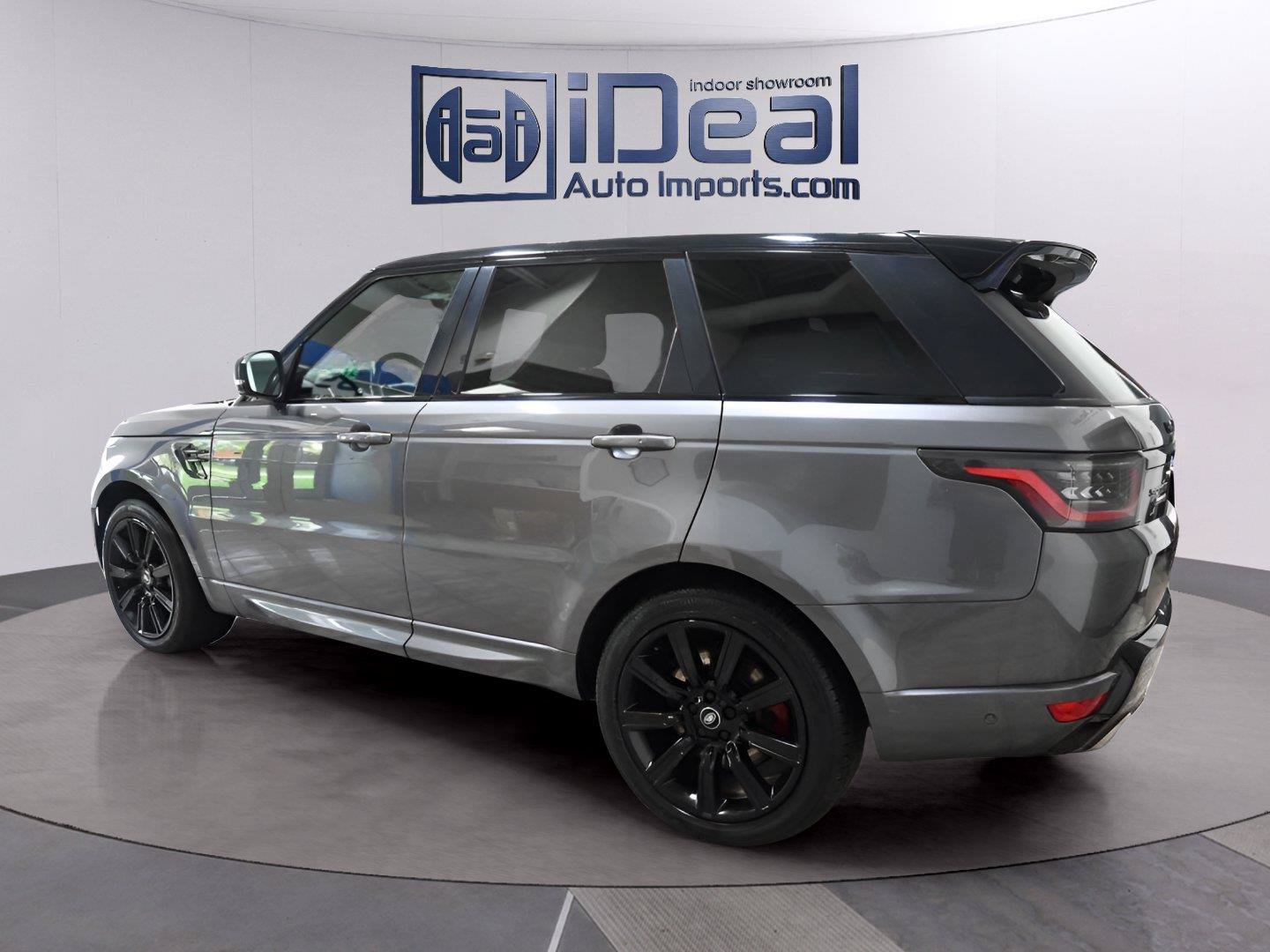 Used 2018 Land Rover Range Rover Sport Supercharged AWD/4WD image 3