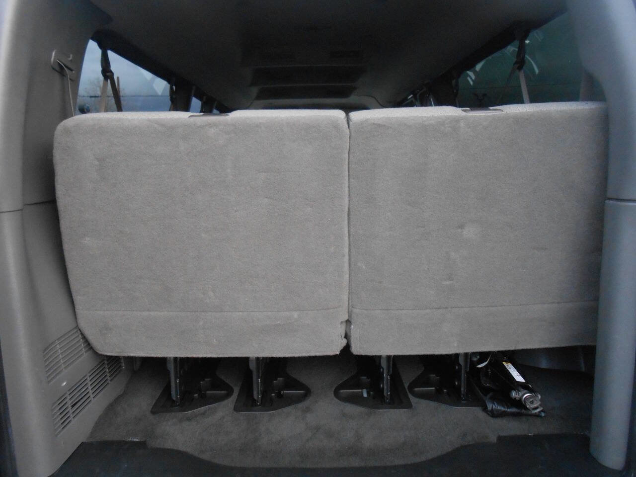 Used 2017 Chevrolet Express 3500 LT w/ LT Preferred Equipment Group image 15