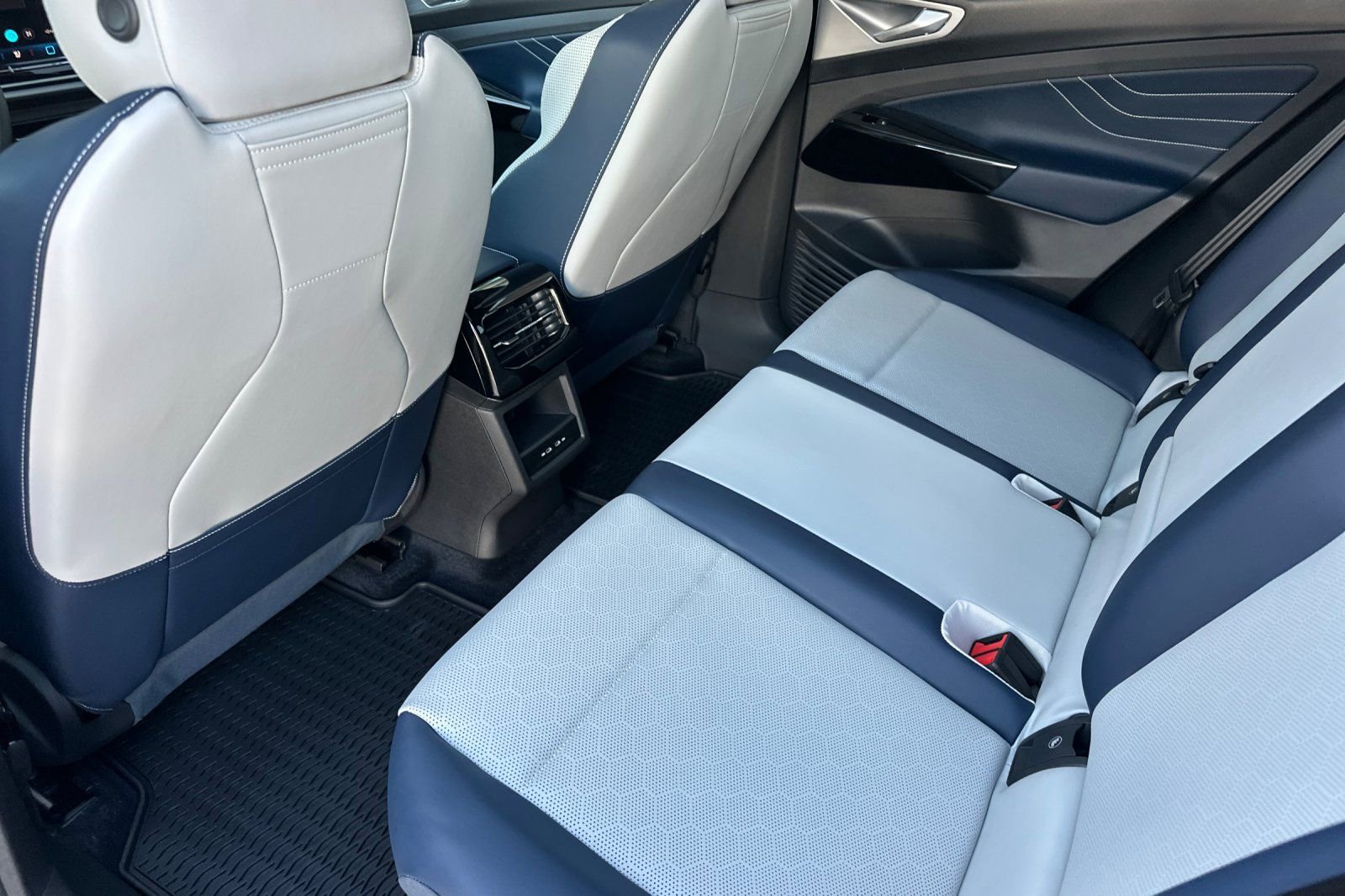 New 2026 Volkswagen ID.4 Pro S image 10