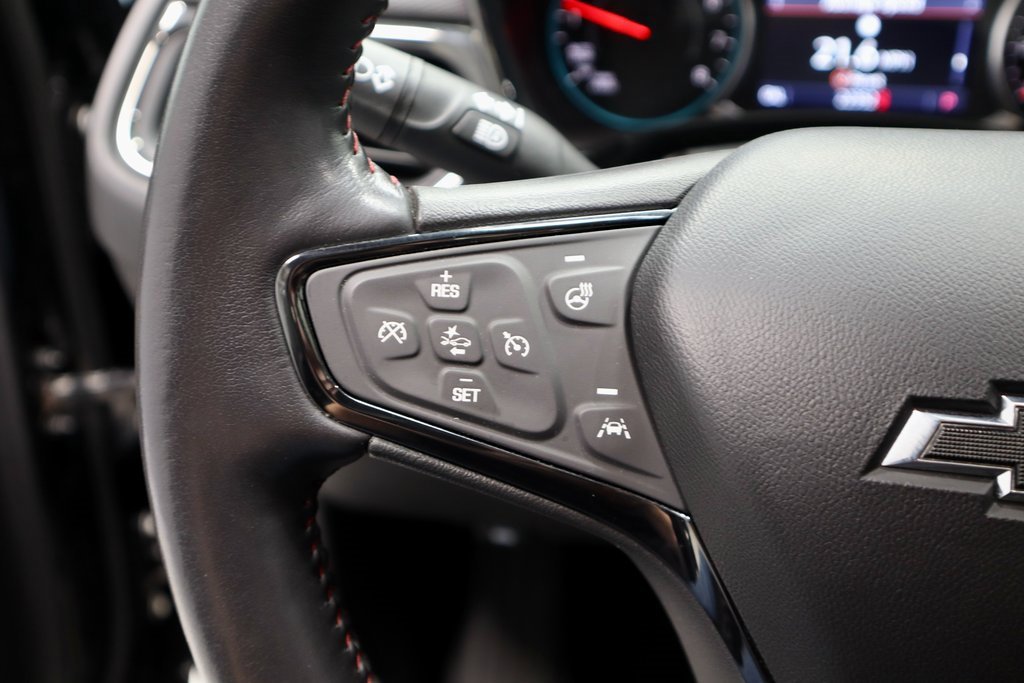 Used 2022 Chevrolet Equinox RS w/ Infotainment Package image 28