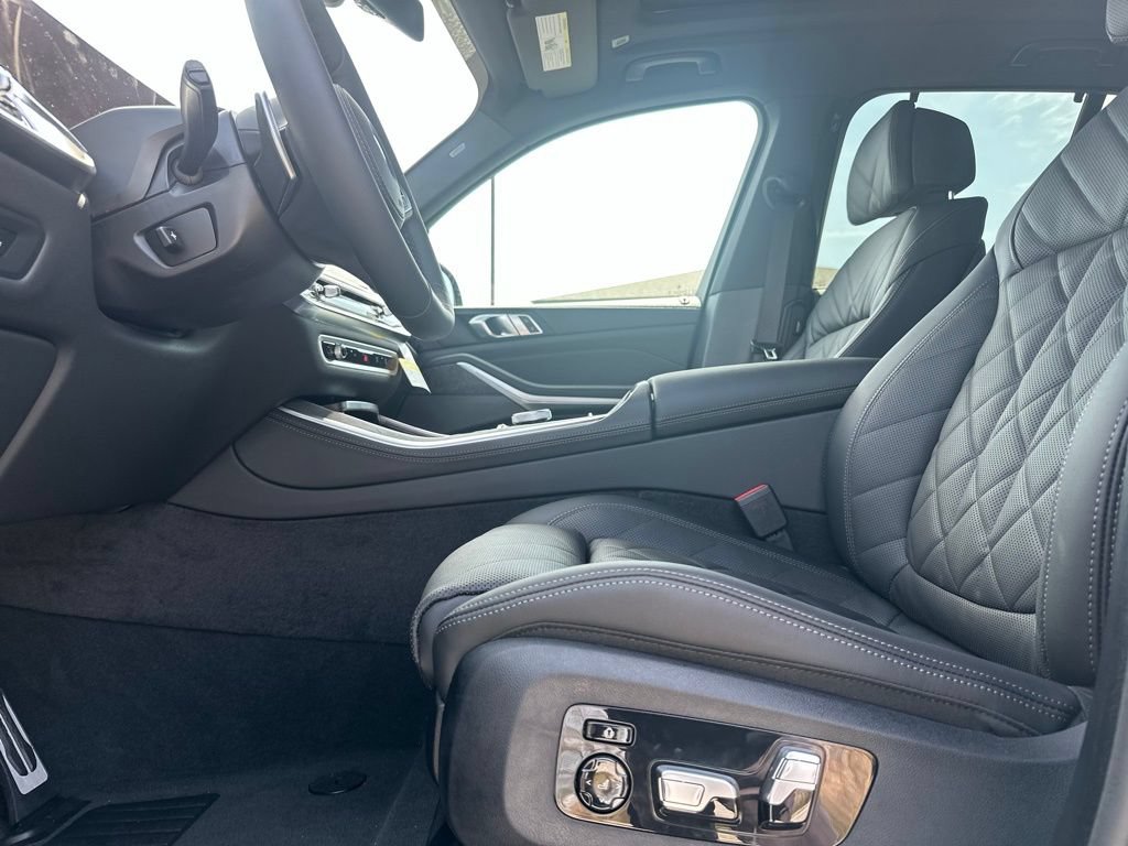 New 2026 BMW X5 xDrive50e w/ Executive Package AWD/4WD image 14