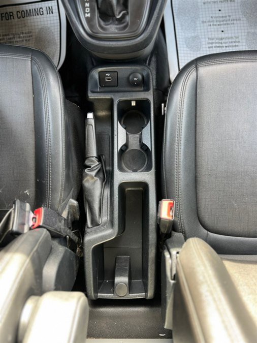 Used 2021 Ford Transit Connect XL image 18