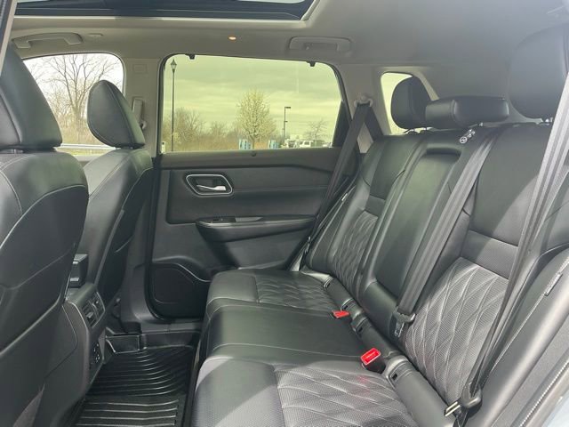 Used 2023 Nissan Rogue Platinum w/ Platinum Premium Package image 34