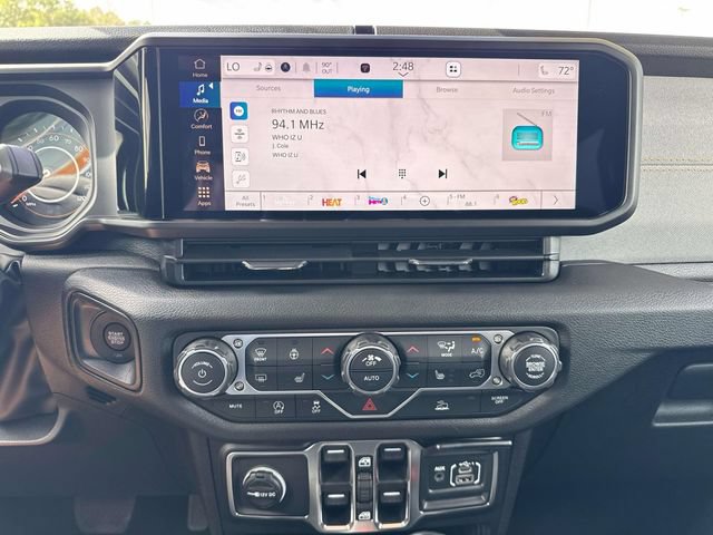 New 2026 Jeep Gladiator Sport AWD/4WD image 27