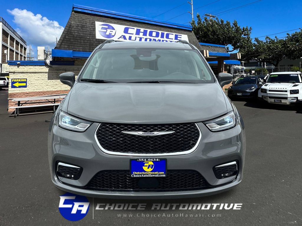 Used 2022 Chrysler Pacifica Touring-L AWD/4WD image 11