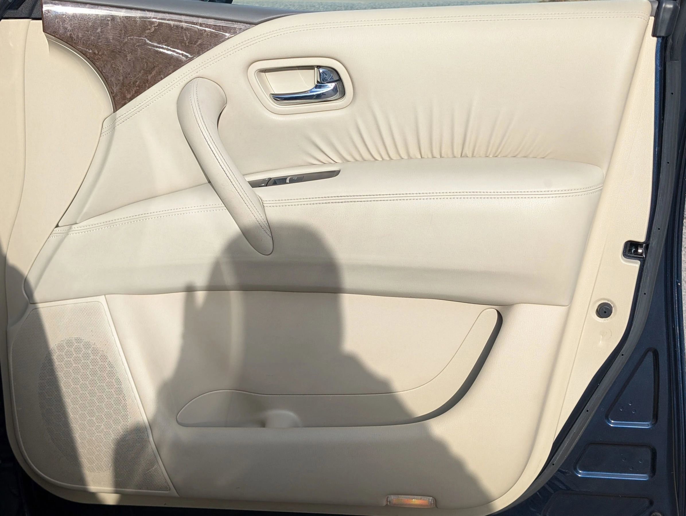 Used 2016 INFINITI QX80 Sport Utility 4D w/ Driver's Assistance Package image 43