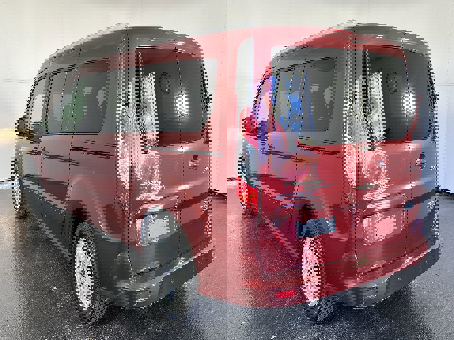 Used 2019 Ford Transit Connect XLT w/ Driver-Assist Package image 8