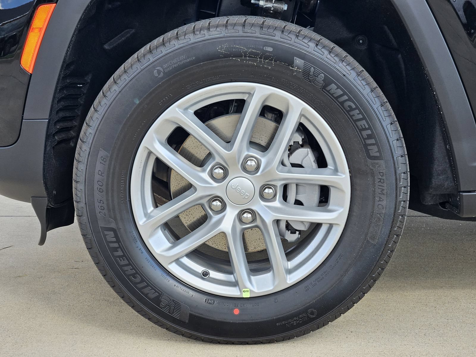 New 2026 Jeep Grand Cherokee Laredo RWD image 12