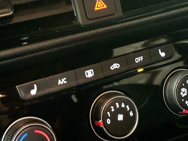 Used 2023 Volkswagen Taos SE image 20