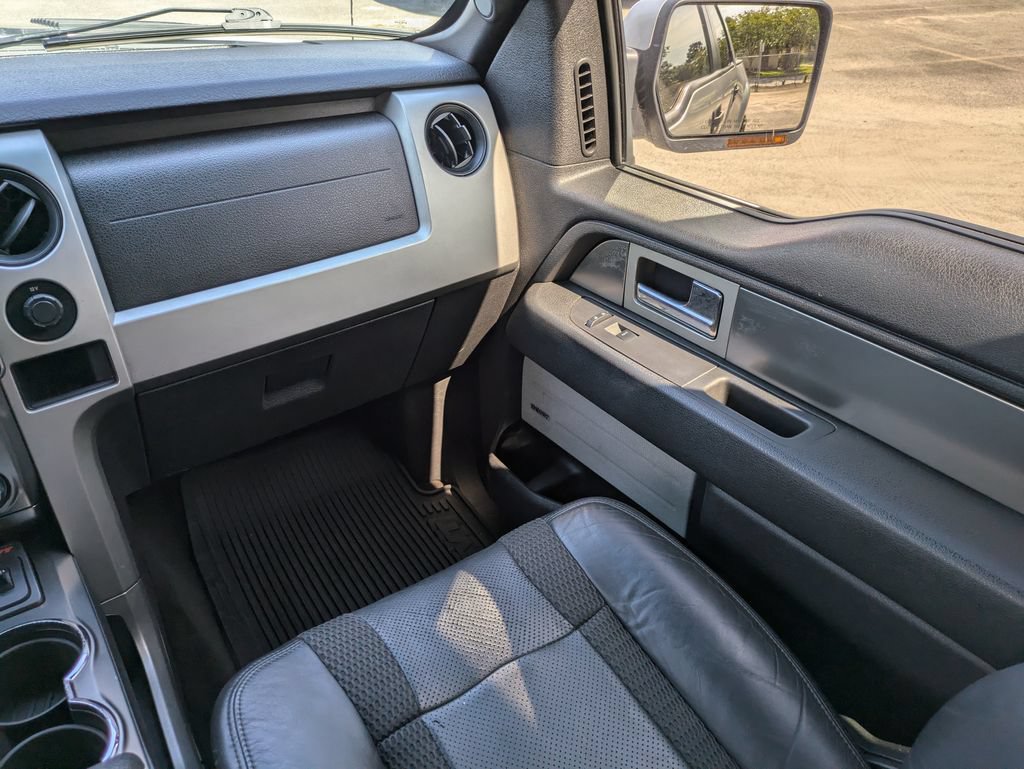 Used 2014 Ford F150 Raptor w/ Equipment Group 801A Luxury AWD/4WD image 18