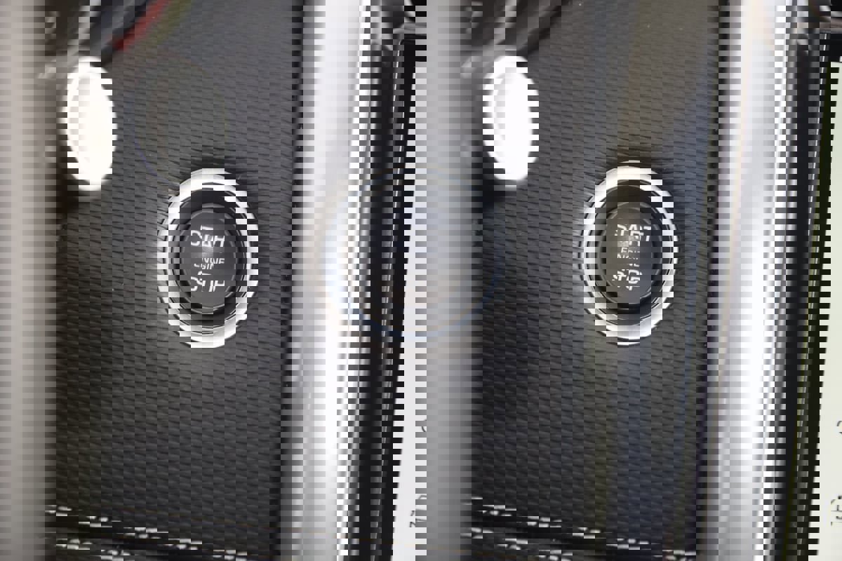 Used 2023 Land Rover Discovery S R-Dynamic image 34