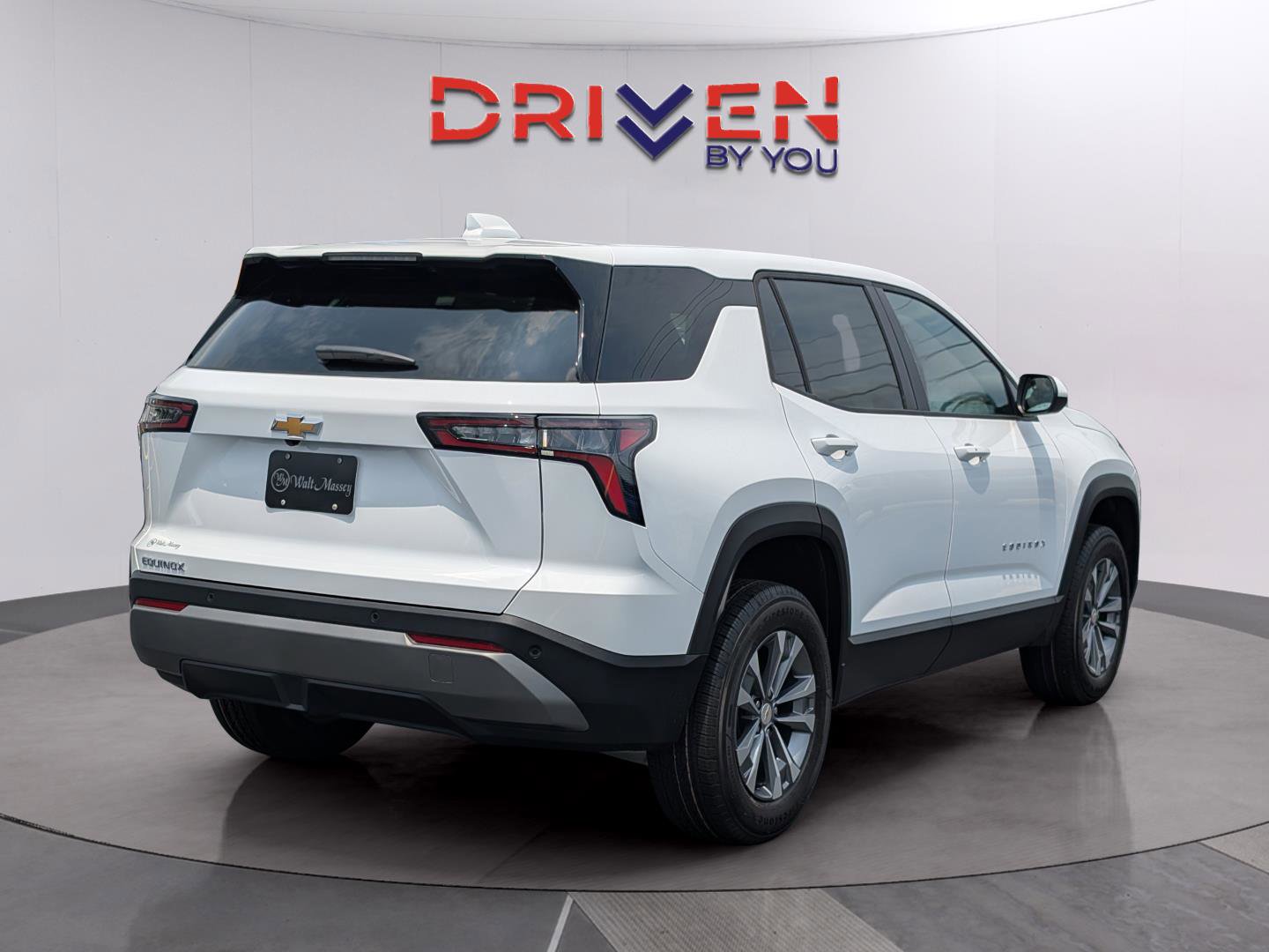 New 2026 Chevrolet Equinox LT FWD image 3