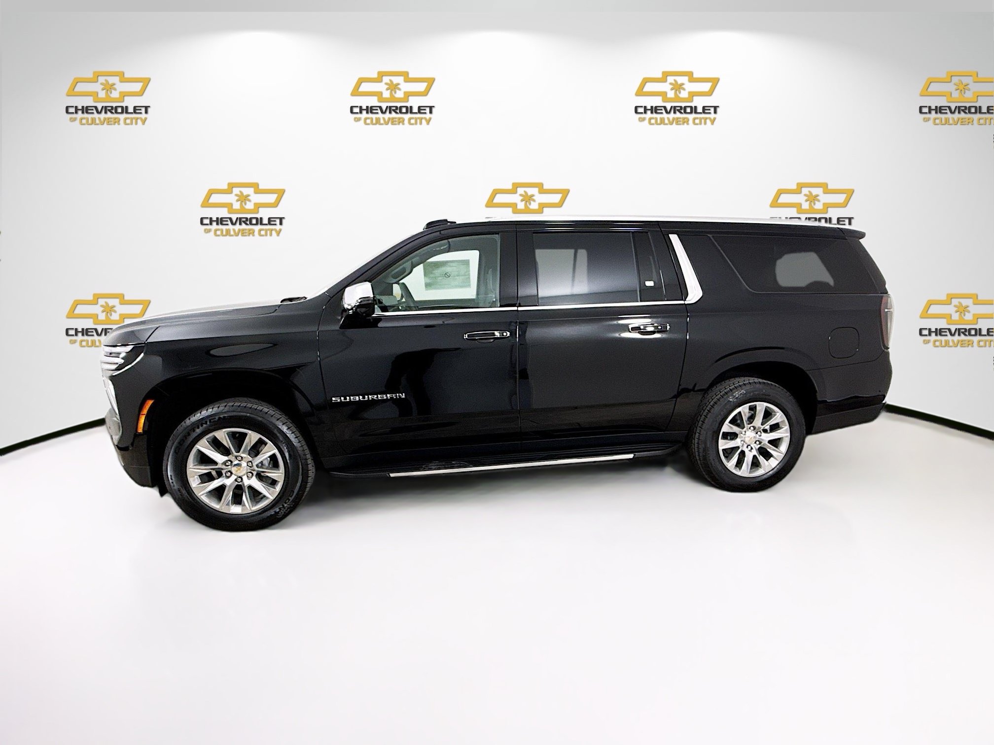New 2026 Chevrolet Suburban Premier RWD image 5
