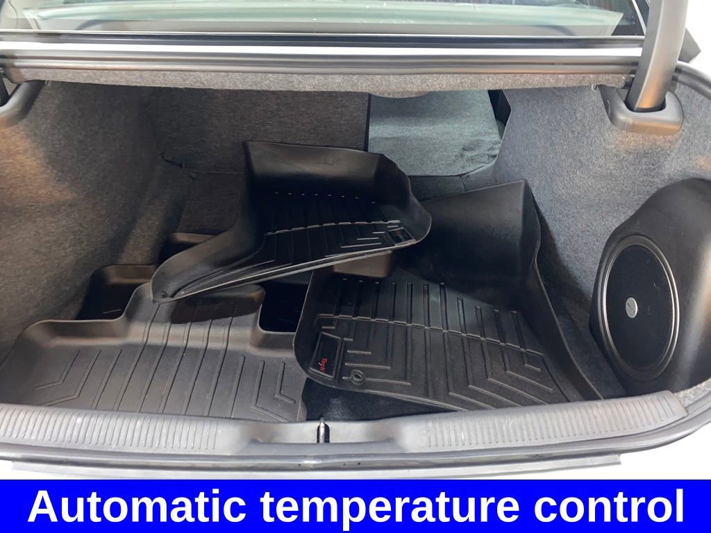 Used 2021 Dodge Charger SXT w/ Driver Convenience Group image 13