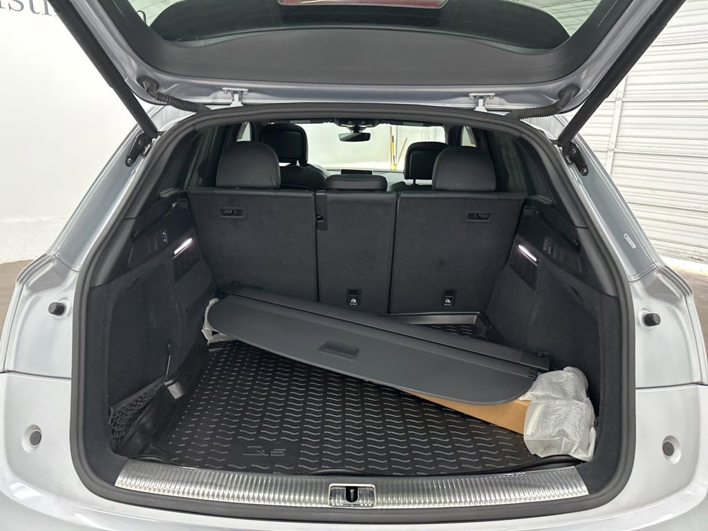 Used 2019 Audi SQ5 Prestige image 24