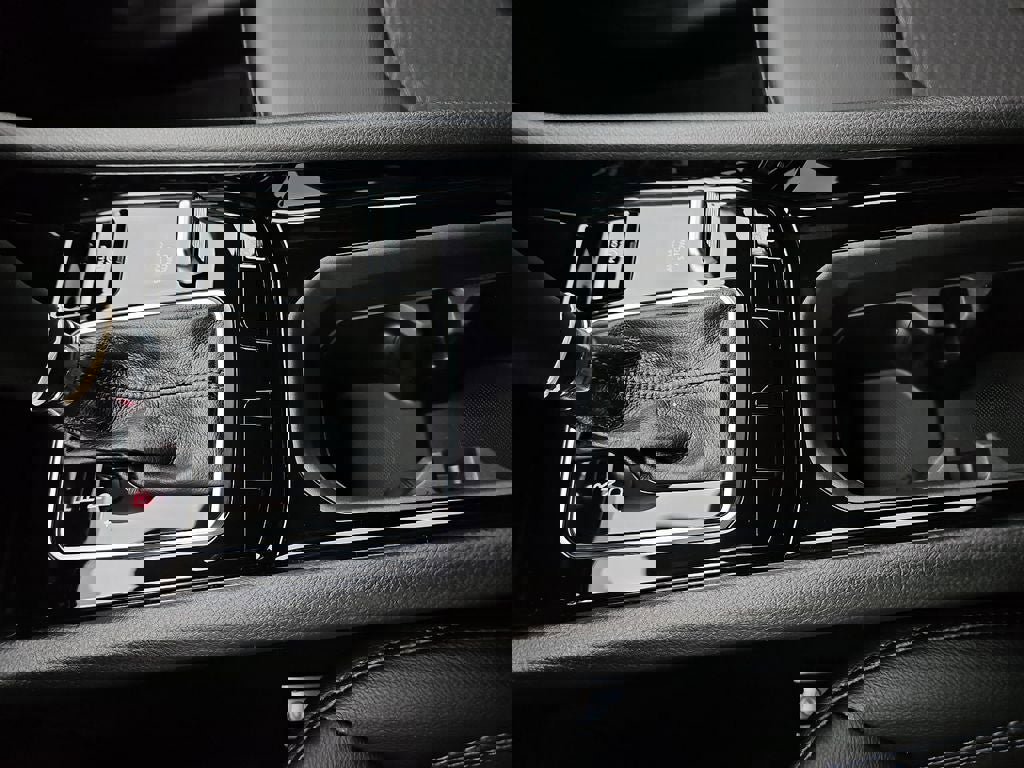 New 2026 Jeep Compass Latitude image 24