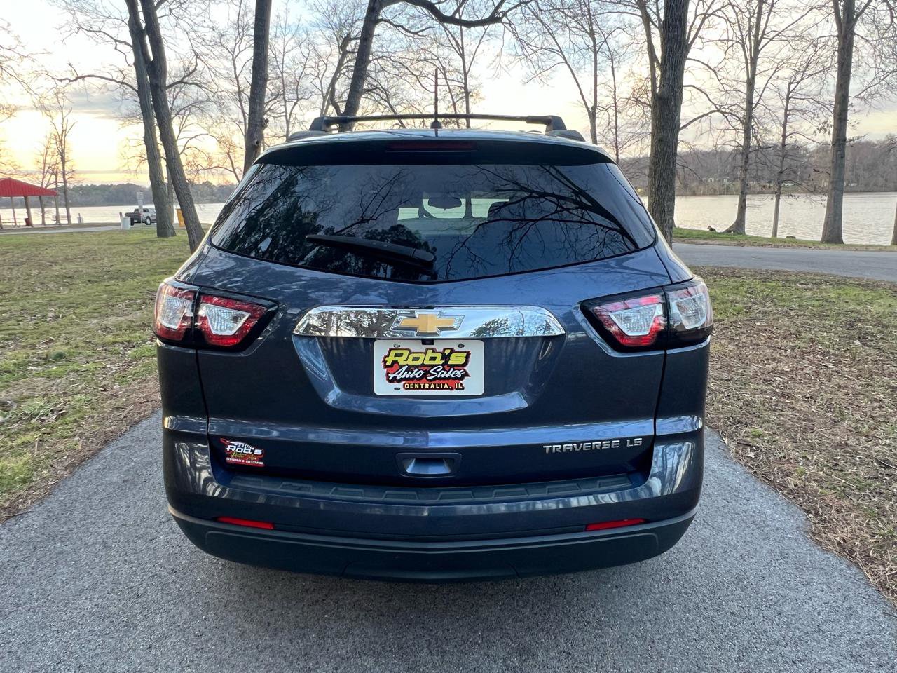 Used 2013 Chevrolet Traverse LS image 7