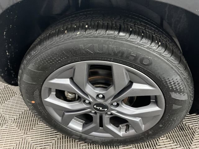 Certified 2024 Kia Seltos S image 28