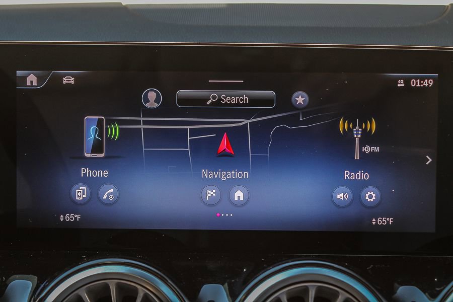 Certified 2025 Mercedes-Benz GLA 250 4MATIC image 16