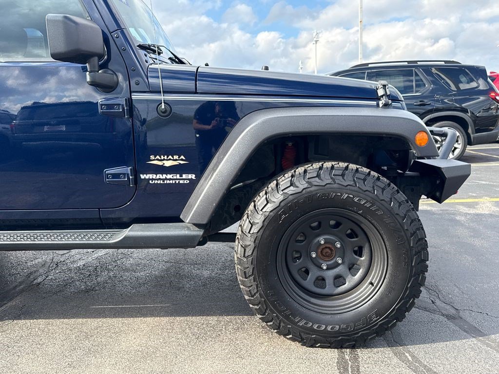 Used 2013 Jeep Wrangler Unlimited Sahara image 15