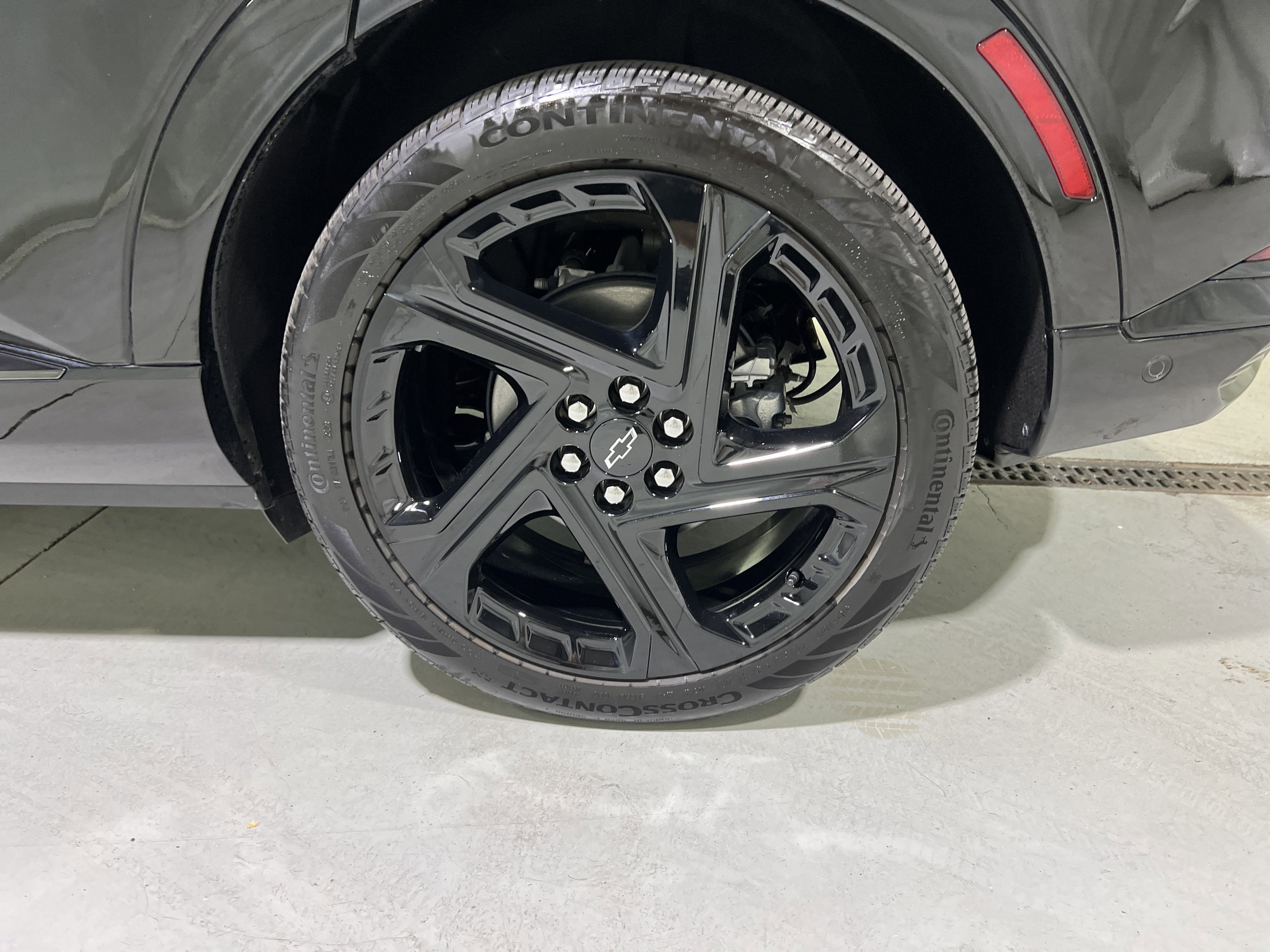 Certified 2024 Chevrolet Equinox EV RS image 13