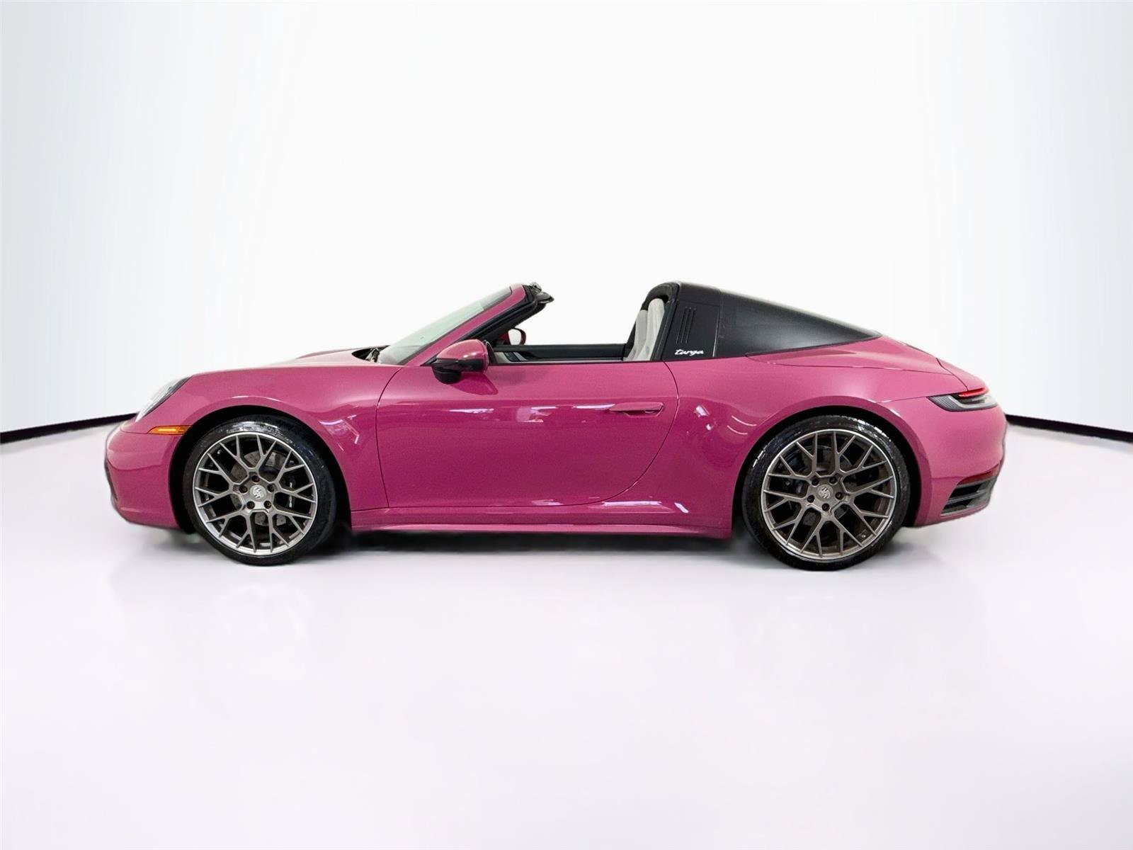 Used 2023 Porsche 911 Targa 4S w/ Premium Package AWD/4WD image 7