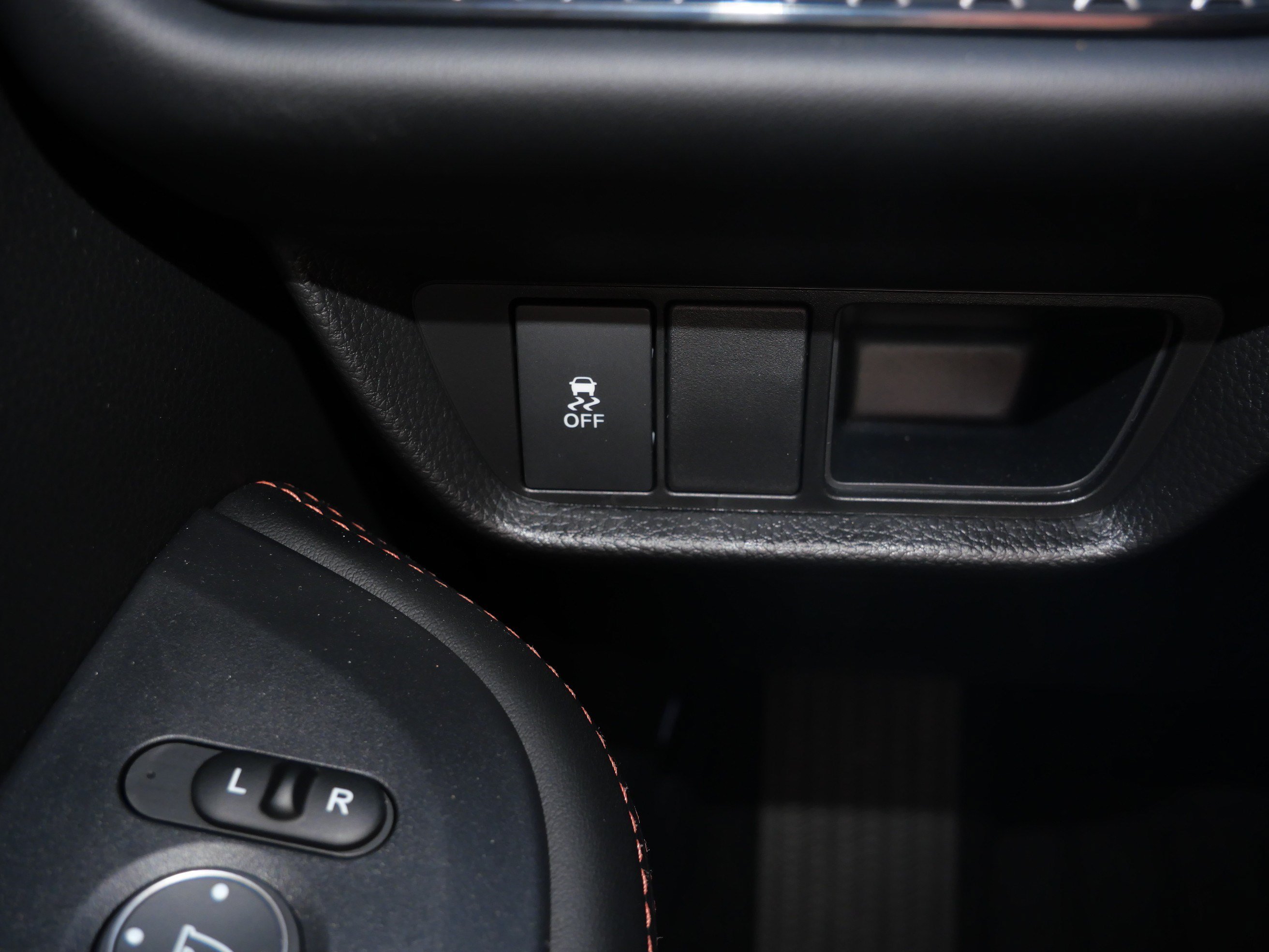 Used 2027 Honda HR-V Sport image 29