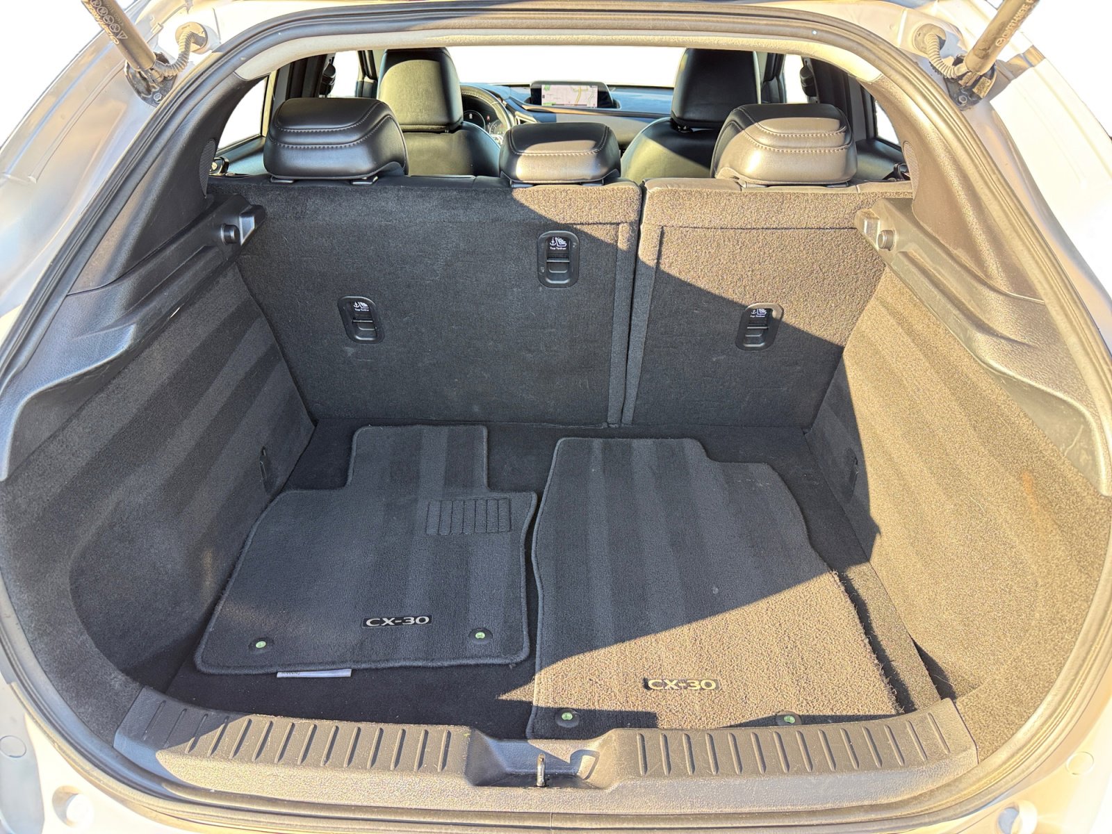 Used 2024 MAZDA CX-30 AWD 2.5 S w/ Premium Package image 17