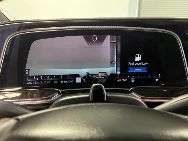 Used 2023 Cadillac Escalade Premium Luxury w/ Performance Package AWD/4WD image 26