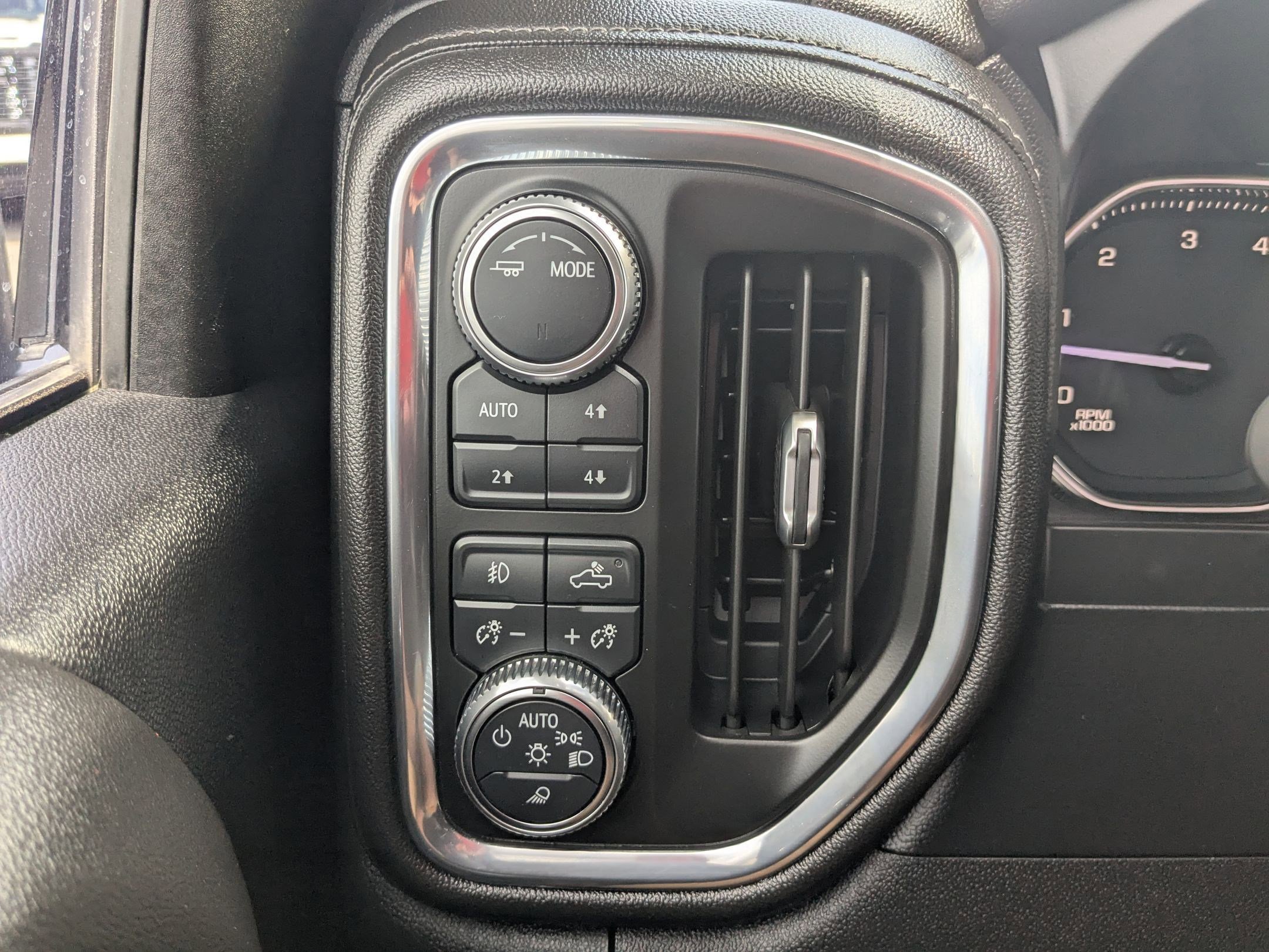 Used 2021 GMC Sierra 3500 SLT w/ Gooseneck/5TH Wheel Package AWD/4WD image 18