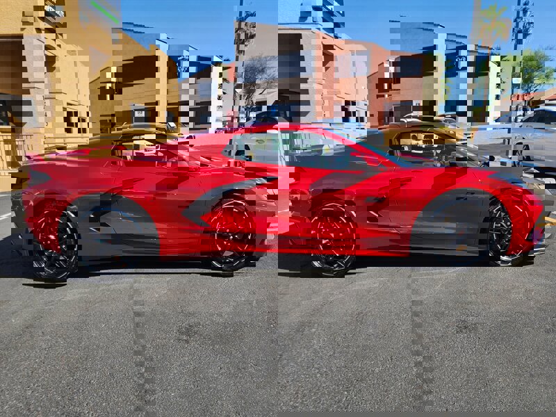 Used 2023 Chevrolet Corvette Stingray Premium Conv w/ Z51 Performance Package image 3