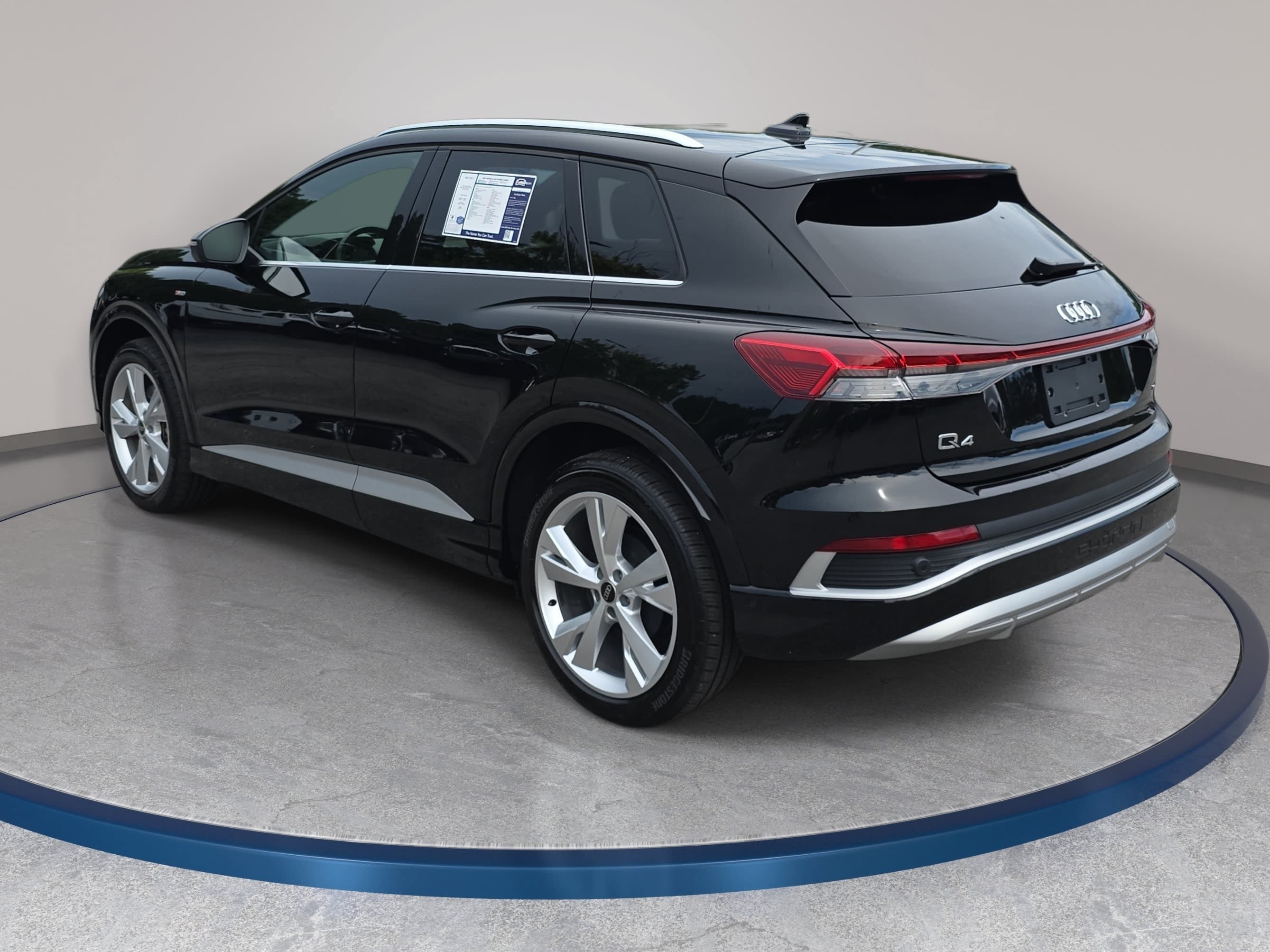 Used 2023 Audi Q4 e-tron Prestige w/ 20" Wheel Package AWD/4WD image 7