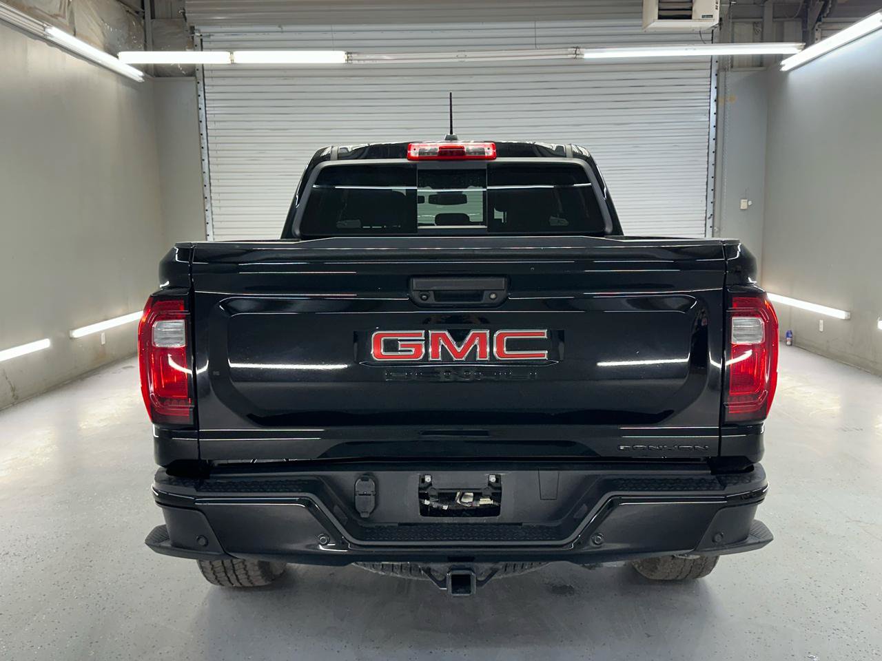 Used 2024 GMC Canyon Denali w/ LPO, Denali Black Edition AWD/4WD image 7
