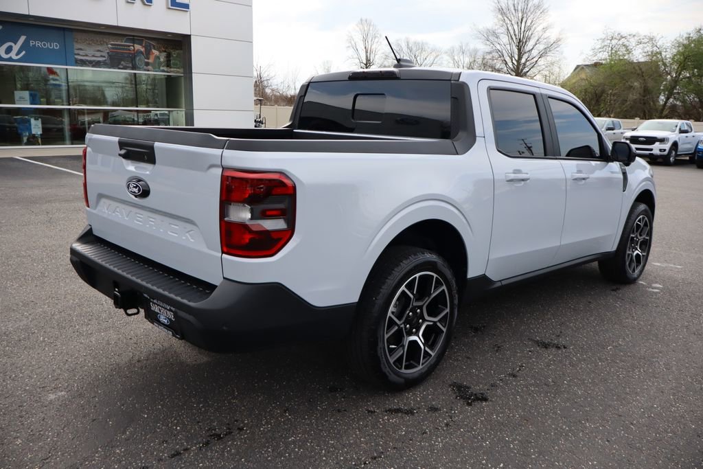 Used 2025 Ford Maverick Lariat image 3