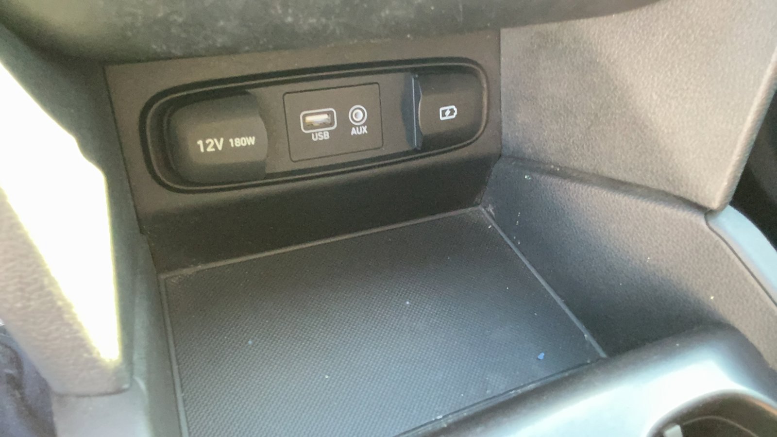 Used 2019 Hyundai Santa Fe SE FWD image 31