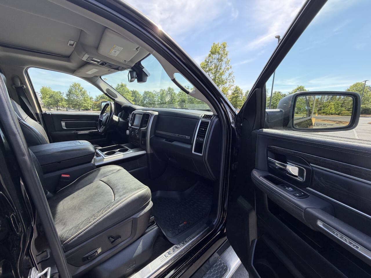 Used 2014 RAM 1500 Limited AWD/4WD image 21