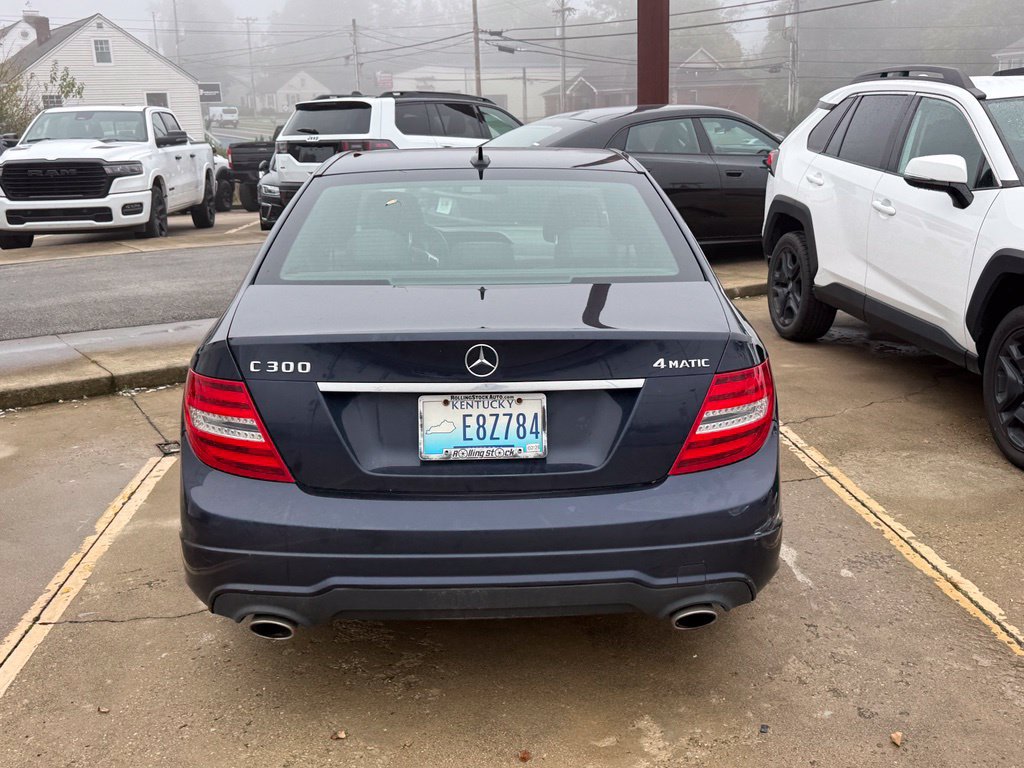 Used 2013 Mercedes-Benz C 300 4MATIC Sedan image 7