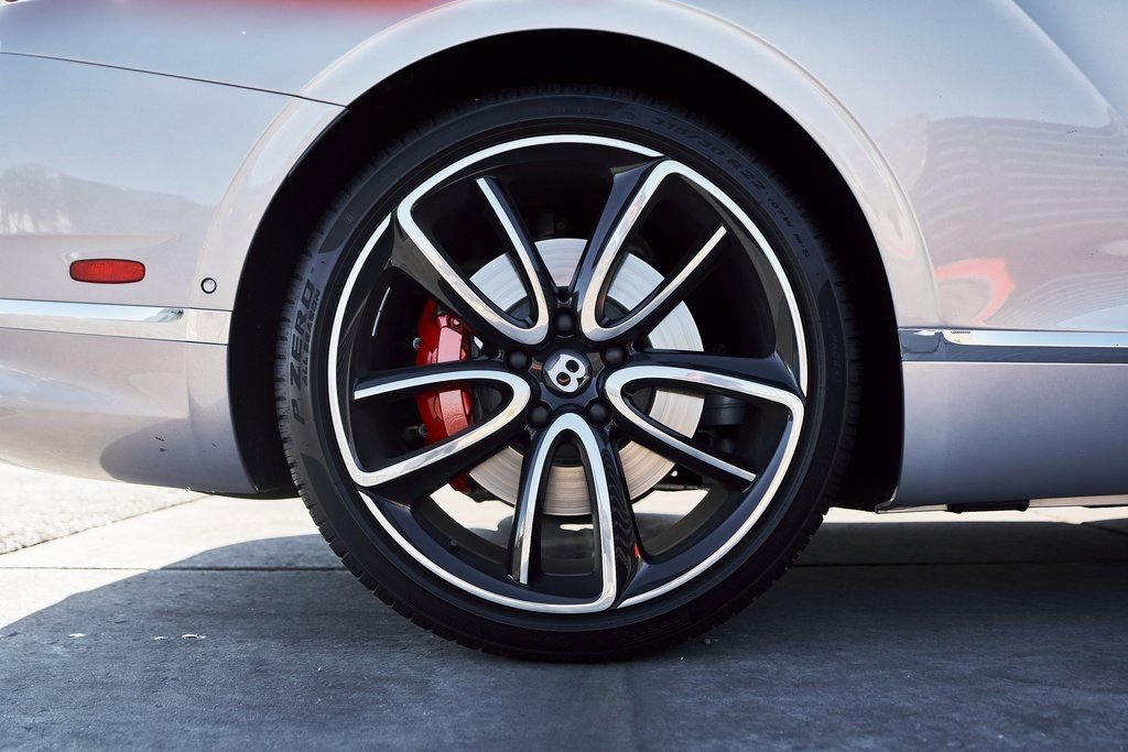 Used 2023 Bentley Continental GT Azure image 20