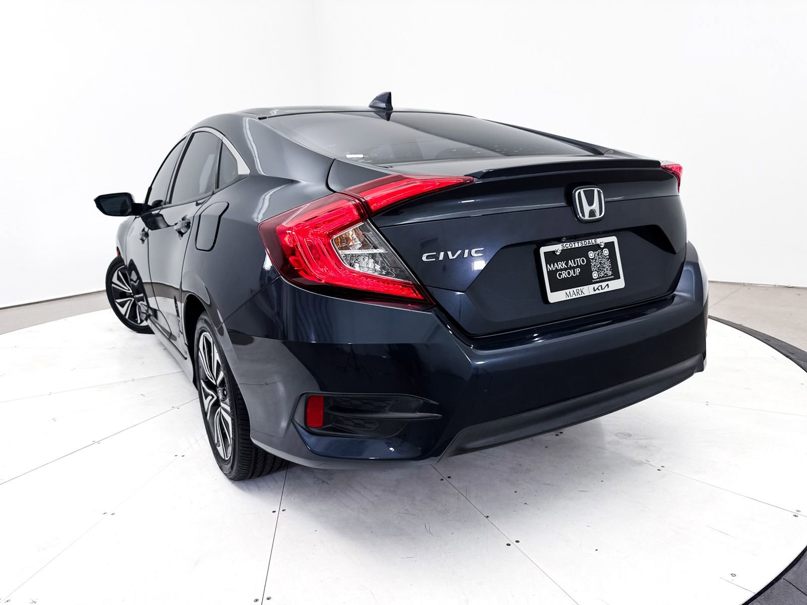 Used 2017 Honda Civic EX-T image 7