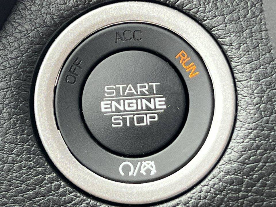 Used 2024 RAM 1500 Laramie AWD/4WD image 31