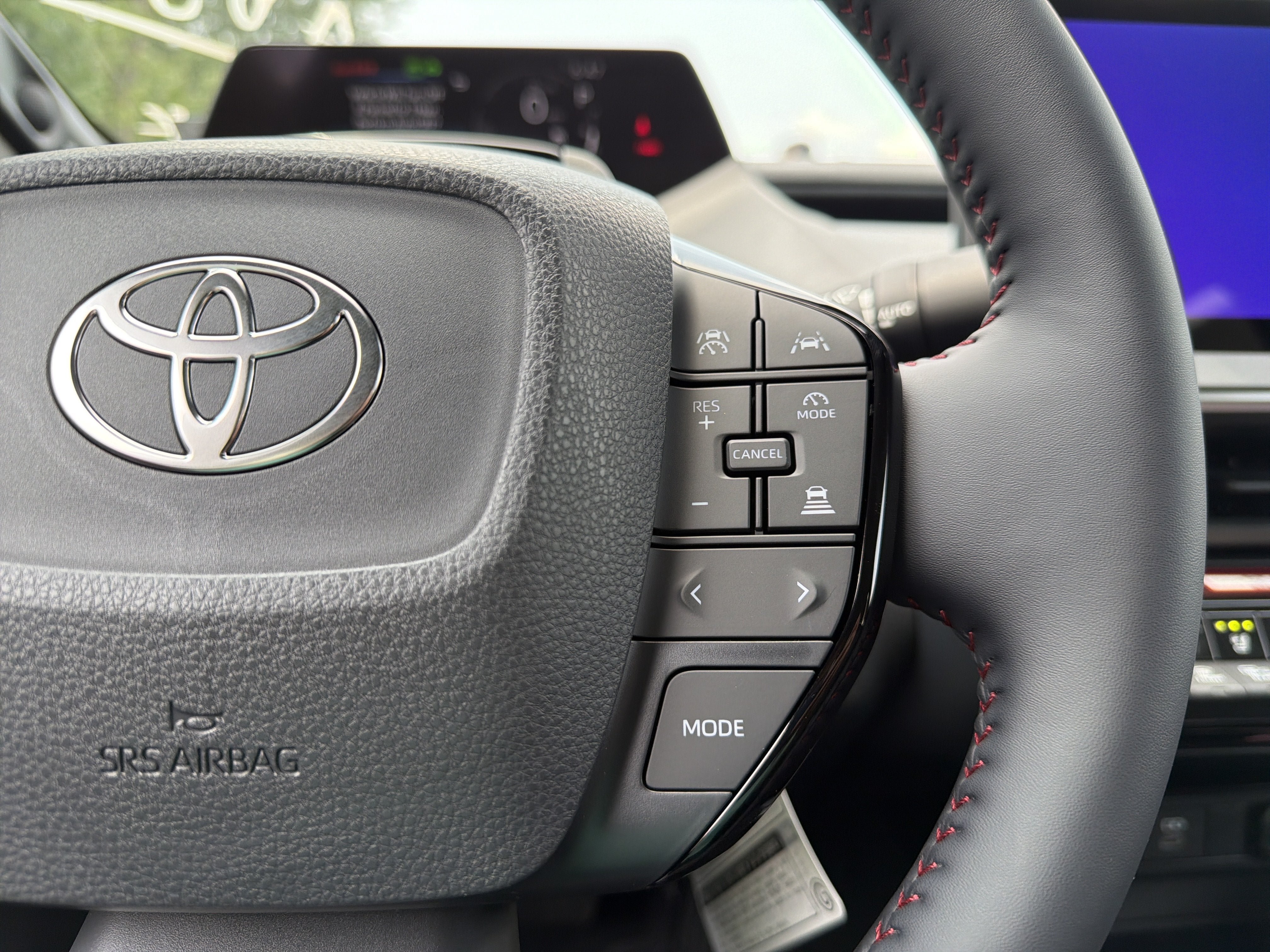 New 2026 Toyota Prius Plug-In Hybrid FWD image 17
