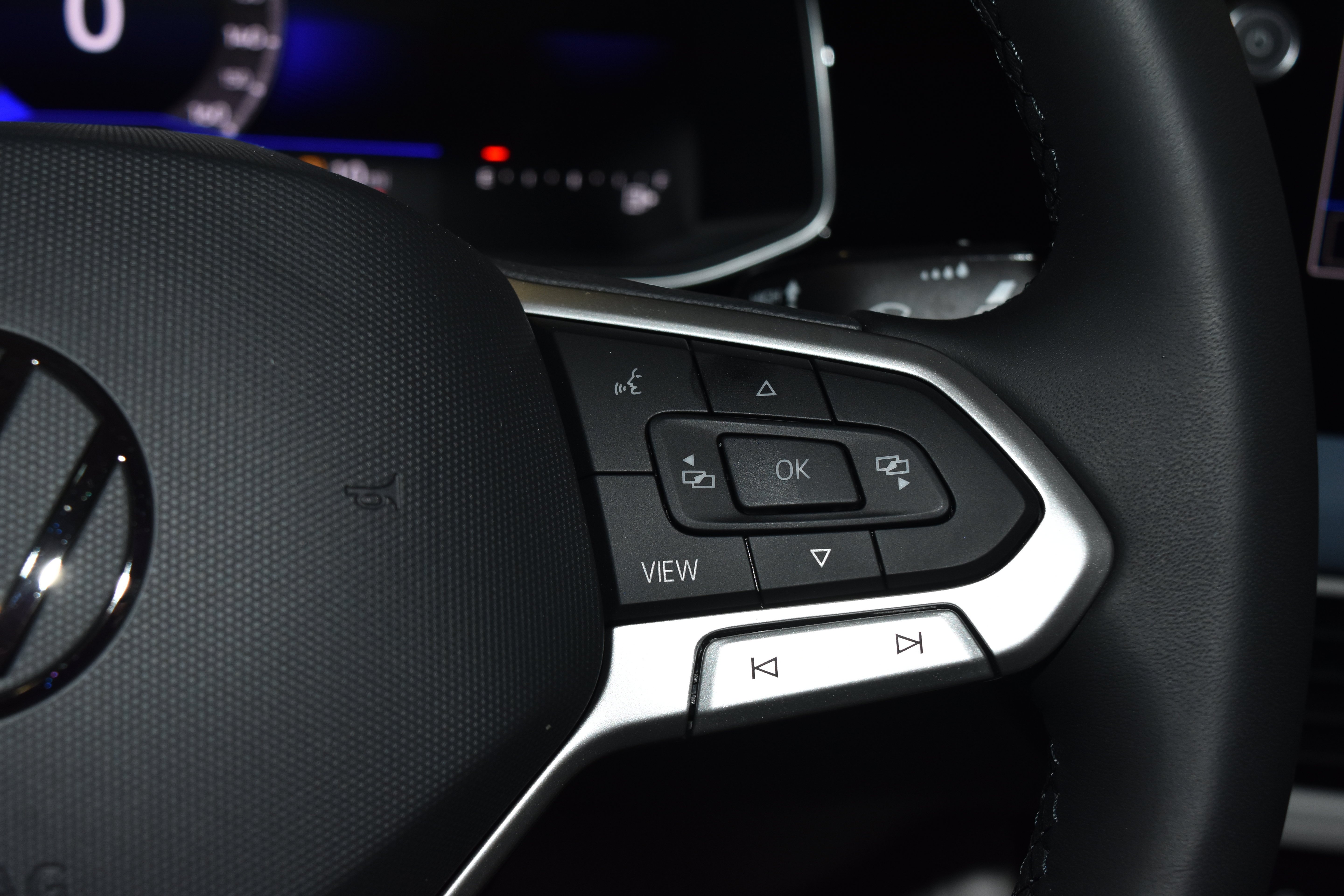New 2026 Volkswagen Jetta SE FWD image 8